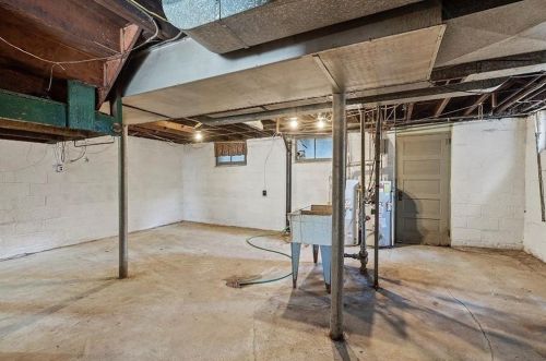 3112 Elroy Ave, Pittsburgh PA 15227-2825 exterior