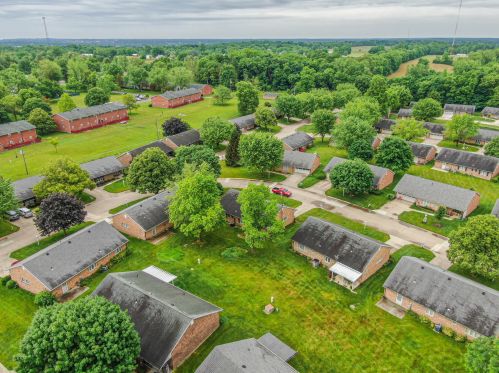 2219 Manhattan Blvd, Springfield OH  45504-4256 exterior