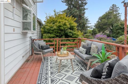 3963 Coolidge Ave, Oakland CA  94602-3428 exterior