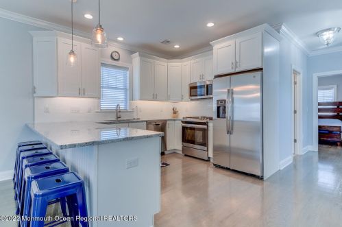 42 Kearney Ave, Pelican Island NJ  08751-1922 exterior