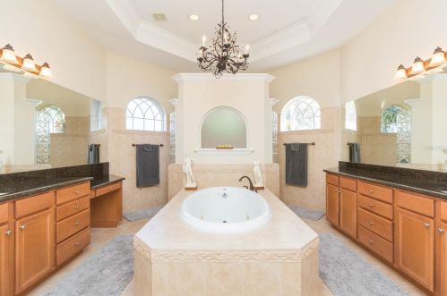 12801 Grand Traverse Dr, Dade City FL  33525-8251 exterior