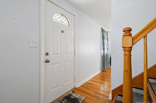 60 Harvest Ln, Bristol, CT 06010-7212
