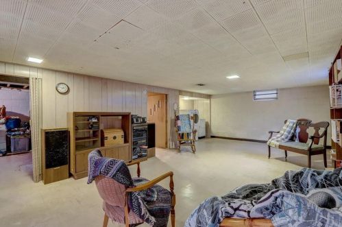 7119 Lakefield Dr, Milwaukee WI  53219-4025 exterior