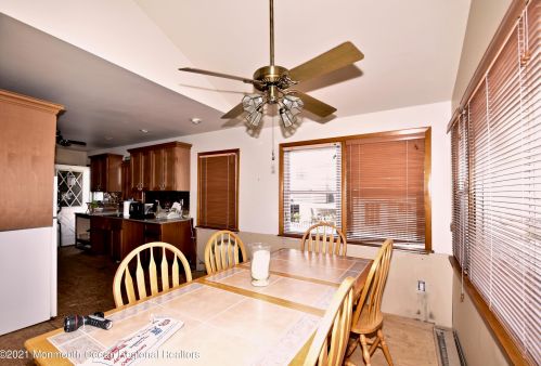 258 Teakwood Dr, Berkeley Township NJ  08721-3122 exterior