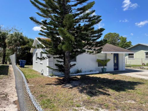 1173 33rd St, West Palm Beach FL  33404-2951 exterior