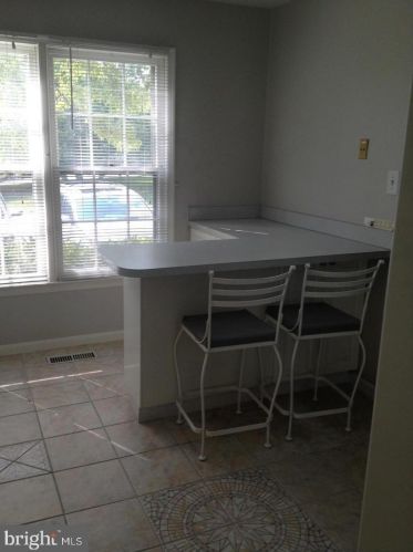 7422 Chummley Ct, Falls Church VA  22043-2937 exterior