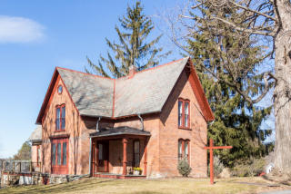 14 Prospect St, Thomson, NY 12834-1109