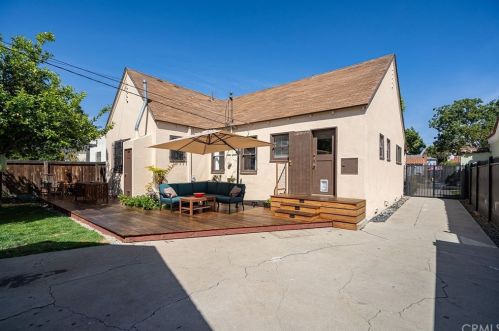 2111 Eucalyptus Ave, Long Beach CA  90806-4518 exterior