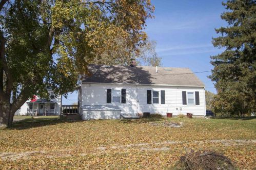 325 Washington St, Dodgeville WI  53533-1033 exterior