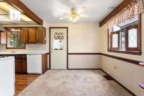 438 Violet Dr, New Kensington PA  15068-3340 exterior