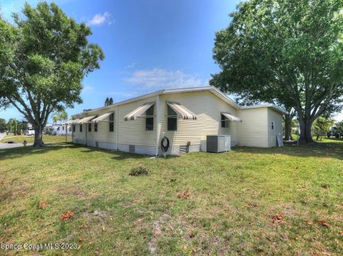 1009 Robin Dr, Sebastian FL  exterior