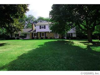 41 Old Farm Cir, Pittsford, NY 14534-3005