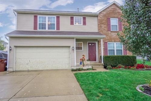 15 Heron Dr, Amelia, OH 45102-1777