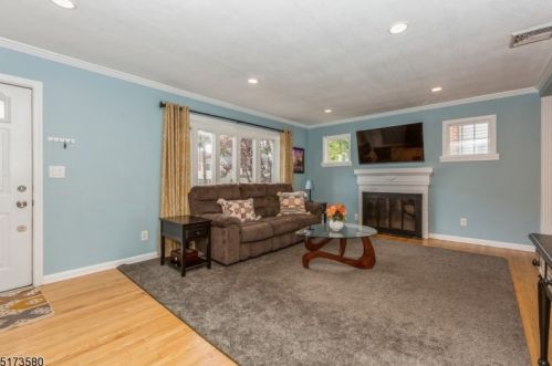 34 Estelle Ln, Fanwood NJ  07023-1117 exterior