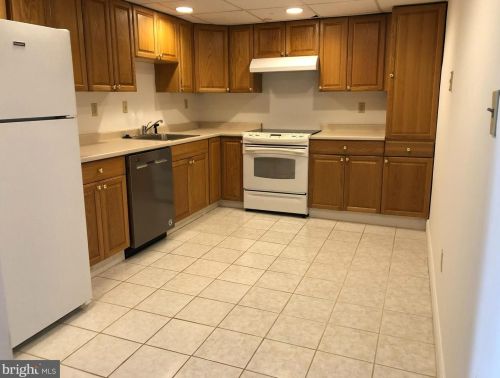 2434 Forest Ln, Collegeville, PA 19473-1081