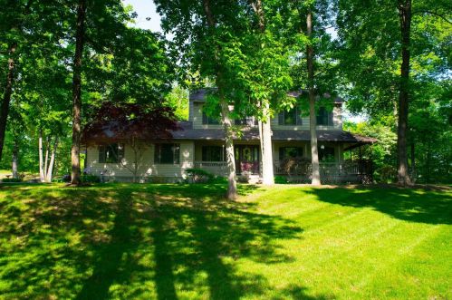 14 Forest Brook Ln, Hyde Park, NY 12538-3178