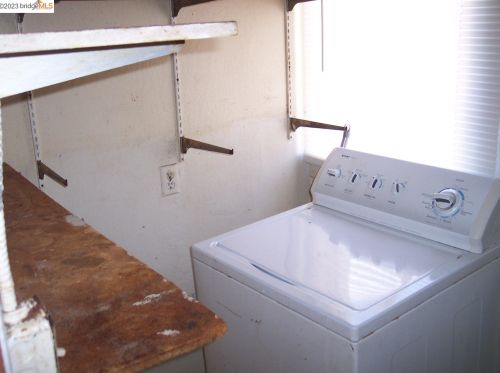 15 Chanslor Ave, Richmond CA  94801-3403 exterior