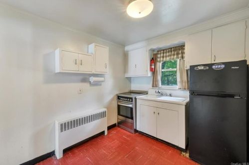 37 Lk St, Highland Falls NY  10928-2012 exterior