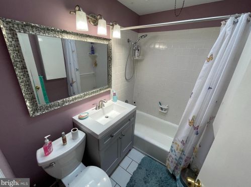 6308 Glenloch St, Philadelphia PA 19135-3613 exterior