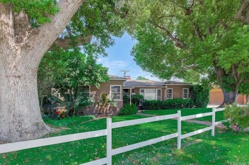1713 Riverside Dr, Glendale, CA 91201-2815