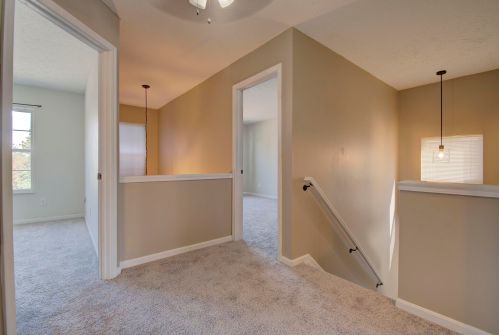 1733 Greatwood Dr, Florence KY  41042-8121 exterior