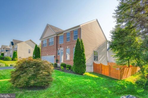 7713 Yalta Way, Gainesville, VA 20155-1982