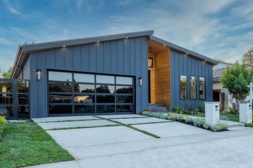 4709 Norwich Ave, Van Nuys CA  91403-2017 exterior