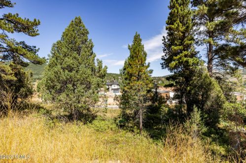 4060 Crest Ct, Park City UT  84060-7913 exterior