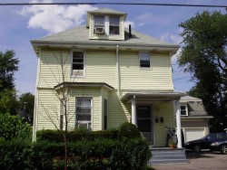 53 Pearl St, Newton, MA 02458-1622