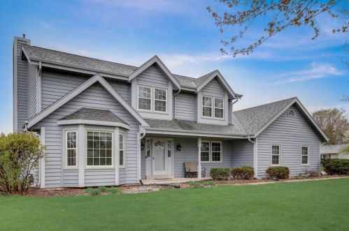 13125 Wade Dr, Waukesha WI  53151-9013 exterior