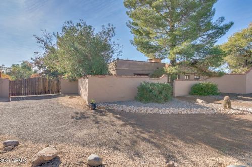 7125 Paradise Dr, Scottsdale AZ 85254-4735 exterior