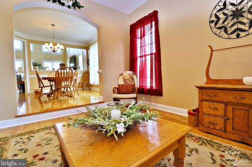 320 Stephen Ct, Charles Town WV  25414-4126 exterior