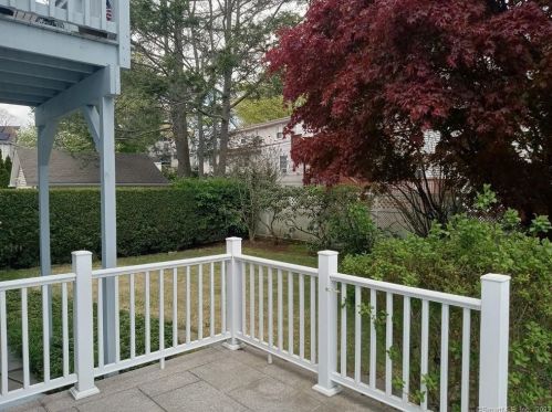 76 Treat Ave, Stamford CT  06906-1941 exterior