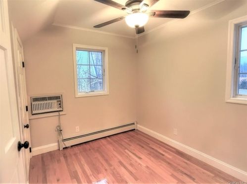 57 Lk Dr, Greenwood Lake NY  10925-2713 exterior