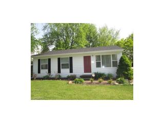 677 Dannie Dr, Lorain, OH 44053-3824
