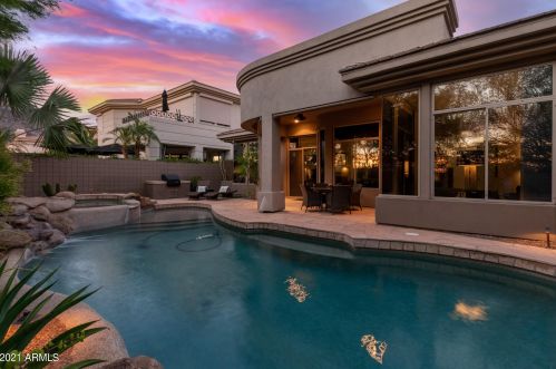 6508 25th Way, Phoenix AZ  85016-8934 exterior
