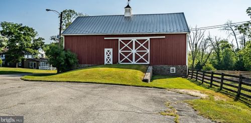 2564 Skippack Pike, Lansdale PA exterior