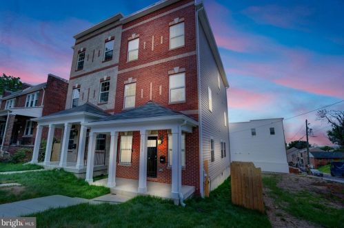 1713 24th Pl, Washington, DC 20020-4530