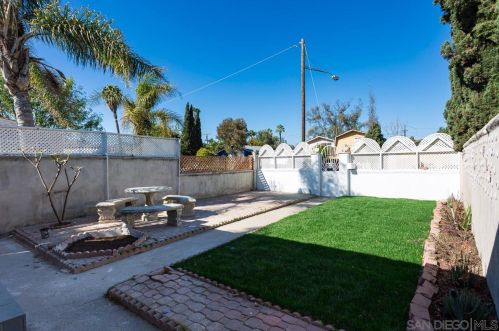 3327 L St, San Diego, CA 92102-4312