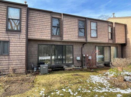 6957 Glenbrook Rd, Milwaukee, WI 53223-1111