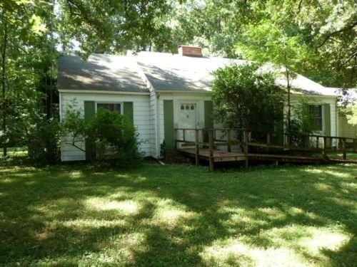 812 Main St, Dresden, TN 38225-2374