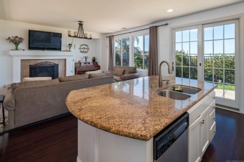 7608 Seattle Dr, La Mesa CA  91941-7892 exterior
