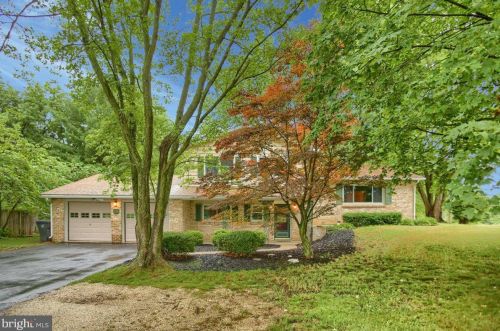 331 Wolf Bridge Rd, Carlisle, PA 17013-8476