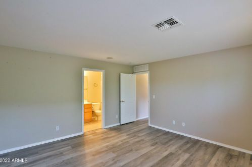 9017 11th Pl, Phoenix AZ  85042-7865 exterior