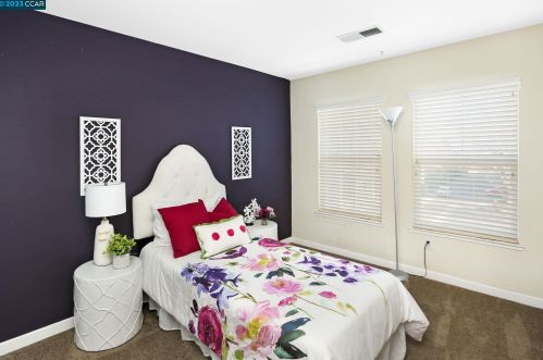 648 Grand Ter, Hayward CA  94541-6530 exterior