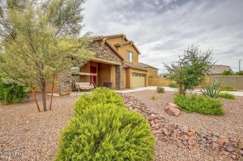 653 Sipapu Dr, Gilbert, AZ 85297-1393