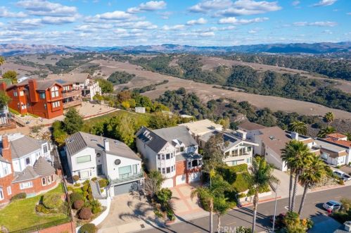 1166 Longview Ave, Pismo Beach, CA 93449-2435