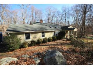 262 Janes Ln, Stamford CT  06903-4823 exterior