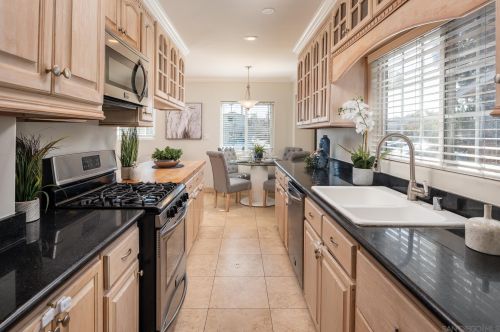 3828 Meade Ave, San Diego CA 92116-3818 exterior