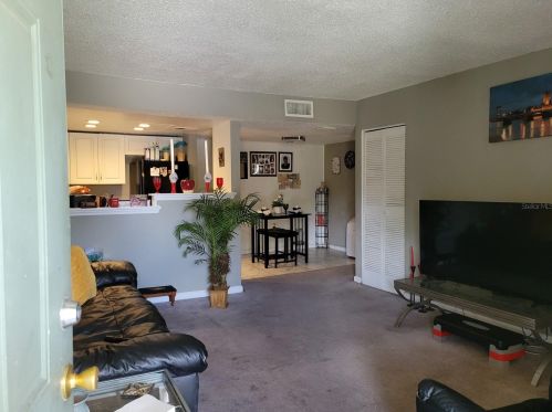 7646 Forest City Rd, Orlando, FL 32810-2957